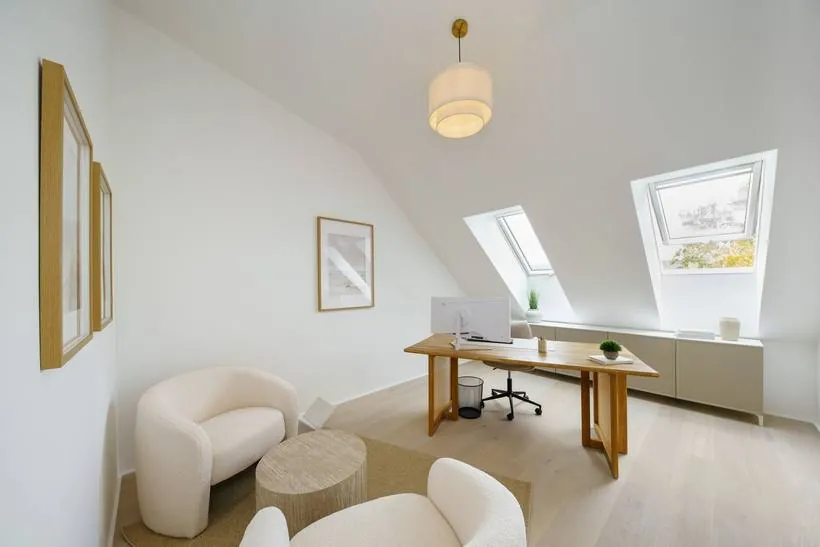 5-Zimmer-Neubau-Apartment im Scandi-Coastal-Stil – Arbeitszimmer