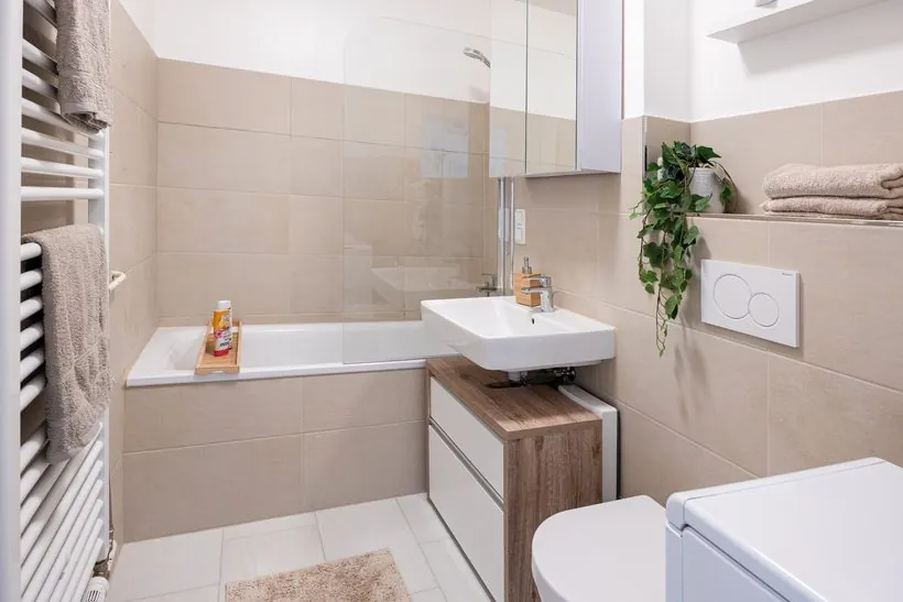 Modernes 2-Zimmer-Apartment – Badezimmer
