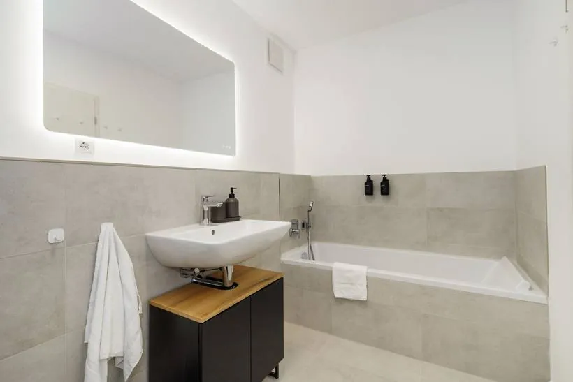 Apartment im Japandi-Stil – Badezimmer