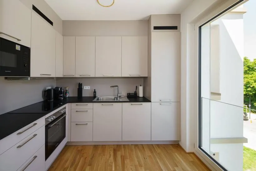 Apartment im Scandi-Coastal-Stil – Küche & Essbereich