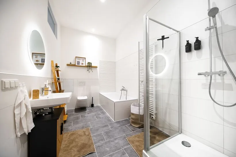 Luxury 3-room apartment – Bathroom