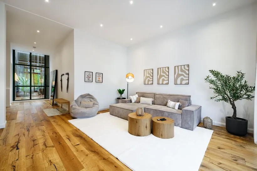Luxury 3-room apartment – Living room